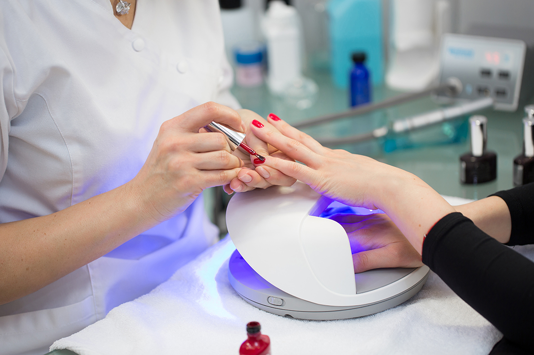 Doctors warn of gel nail polish dangers